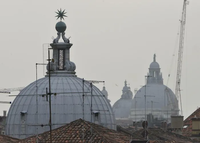 Nel Cuore Di Pensión Venecia